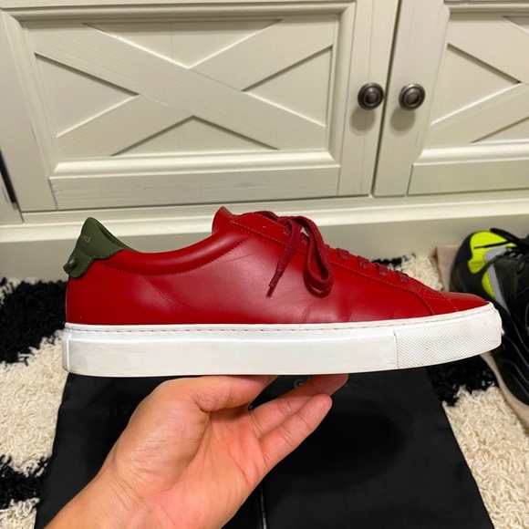 EUC Men’s Size 8 Givenchy Urban Street Leather Low-top Sneakers In Red/Green - Picture 4 of 13